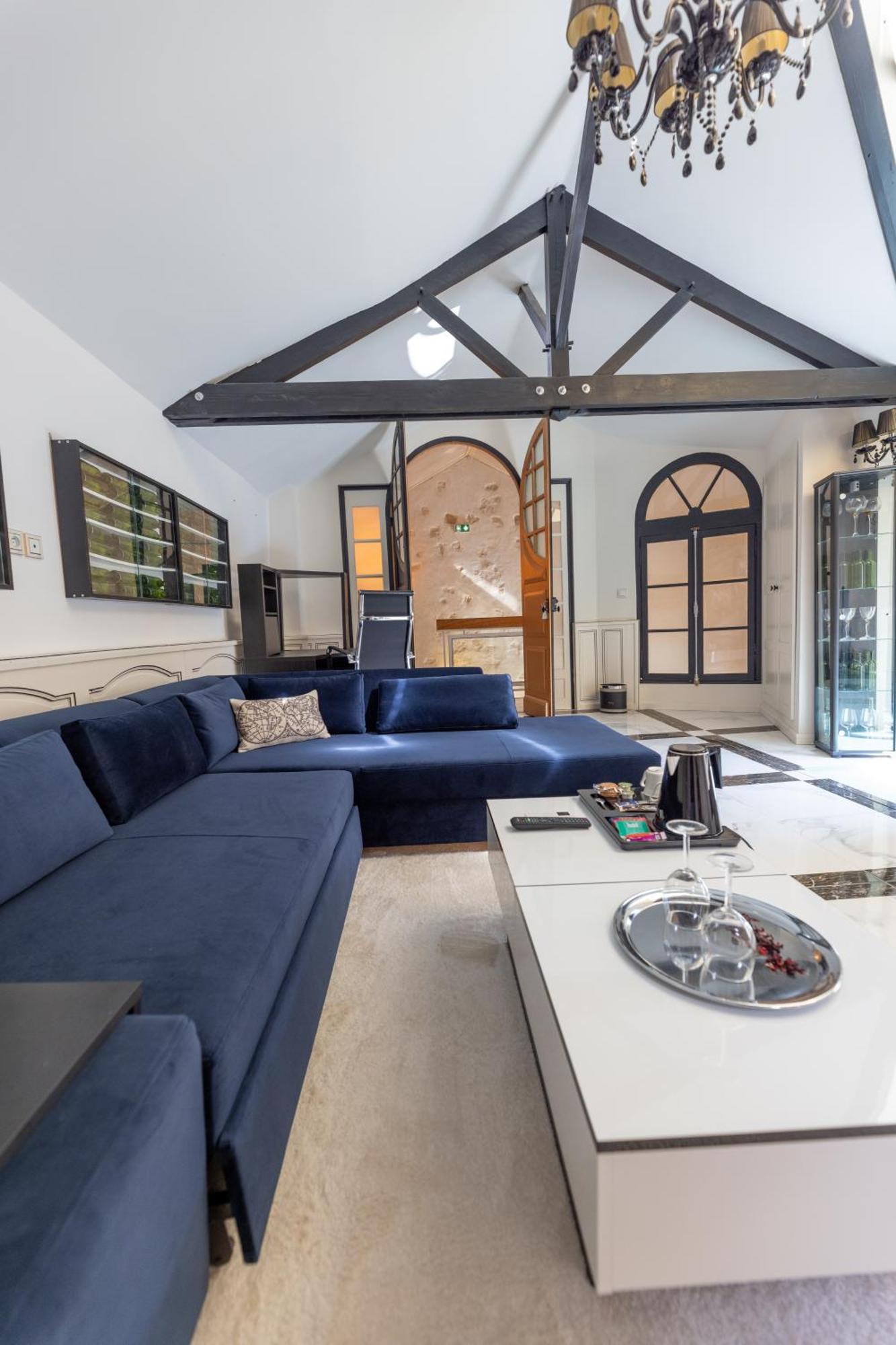 מלון לה מאנש Palazzo Di Acqua מראה חיצוני תמונה